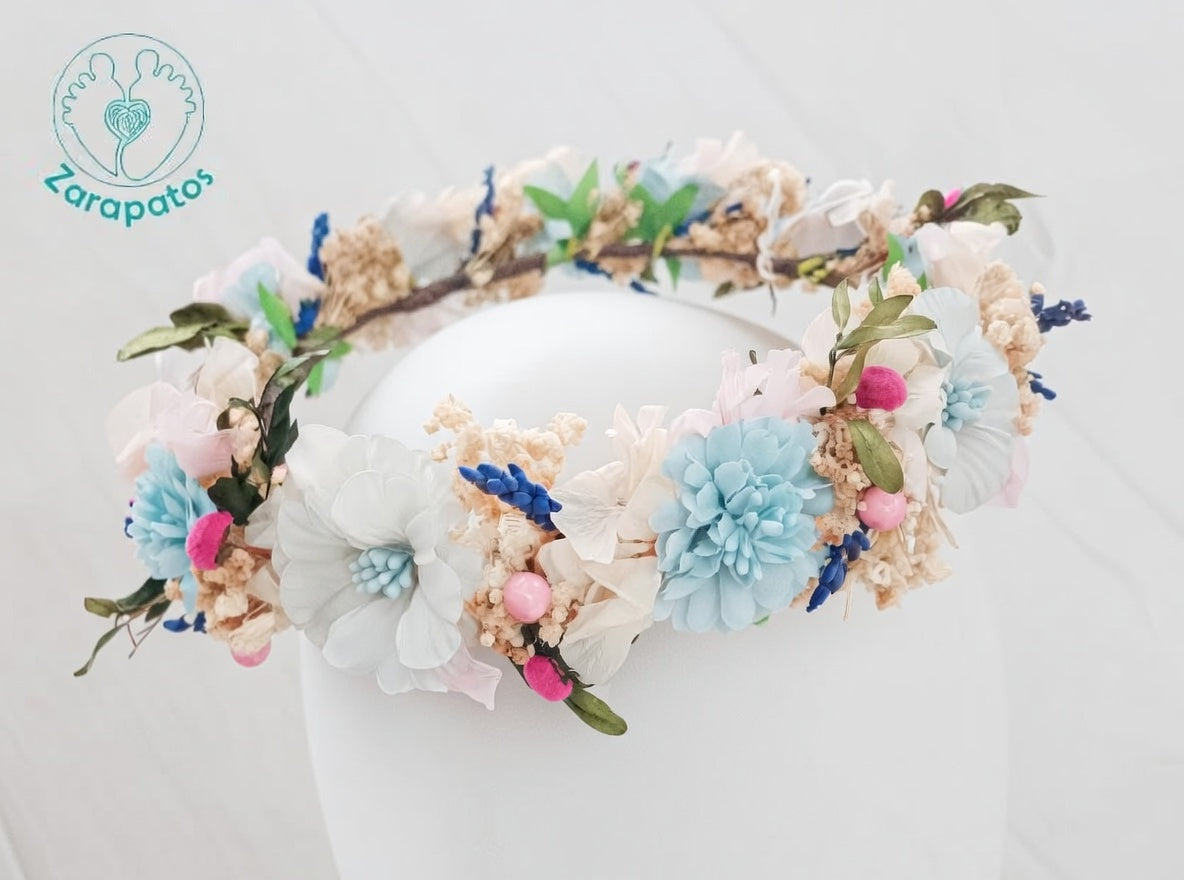 Corona flores preservadas y tela